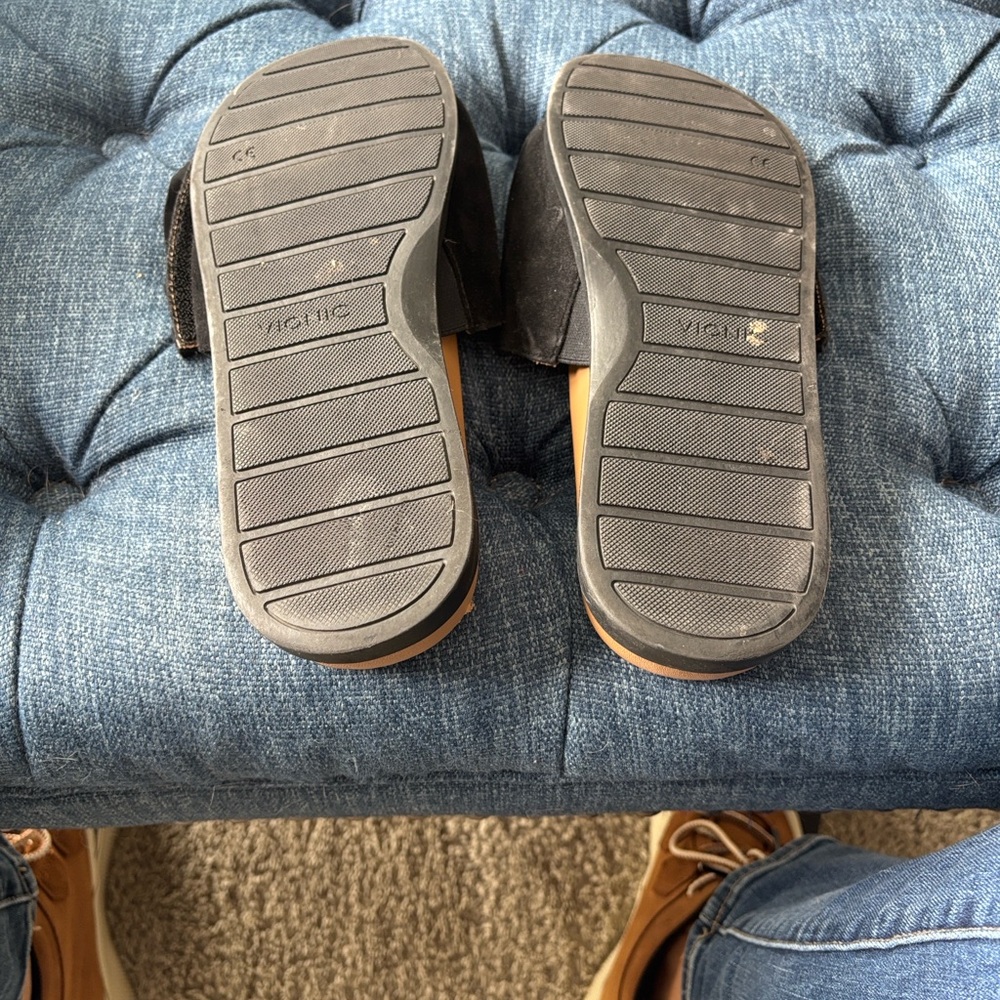 Vionic Roni Sandals size 8.5 - Picture 3 of 8